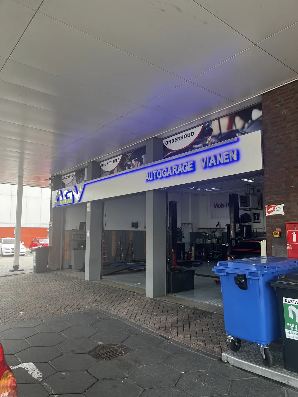 Entree van AGV Autogarage Vianen