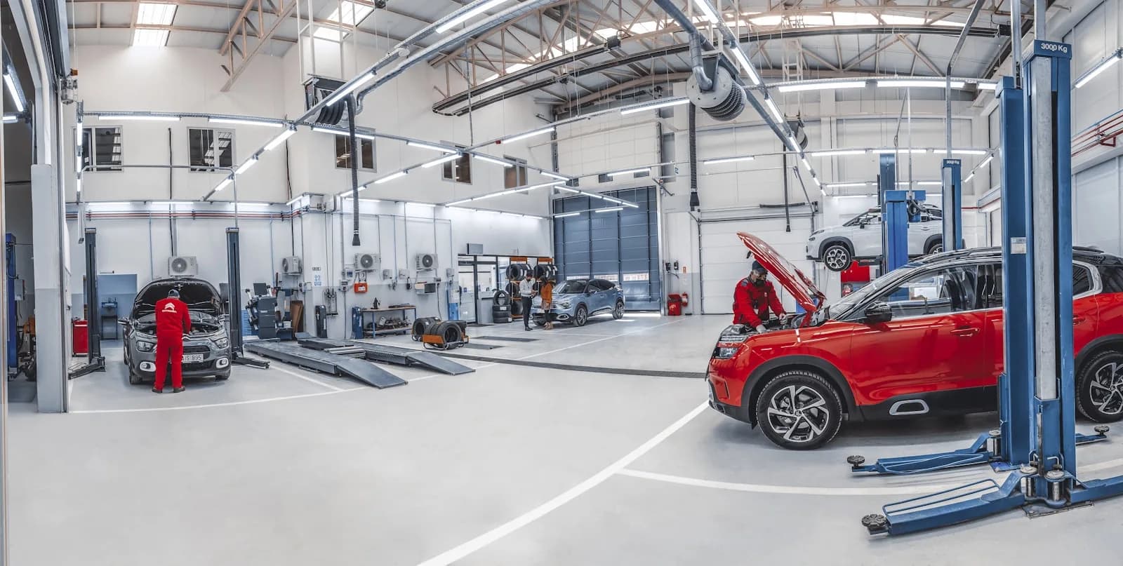 Moderne werkplaats voor autoservice